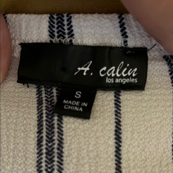 White and Black Ruffled Off-Shoulder Crop Blouse - Picture 3 of 3